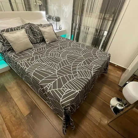 Spalatum New Chic & With Kitchen And Terrace - Centre 斯普利特