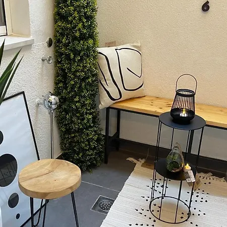 Spalatum New Chic & With Kitchen And Terrace - Centre Gasthof Split
