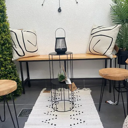 Spalatum New Chic & With Kitchen And Terrace - Centre Gasthof Split