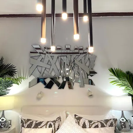 Spalatum New Chic & With Kitchen And Terrace - Centre Gasthof Split
